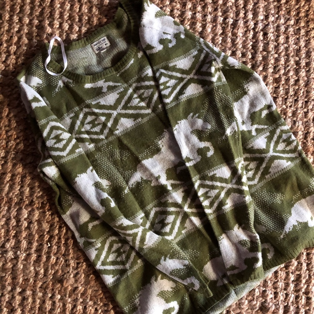RVCA SWEATER SIZE M